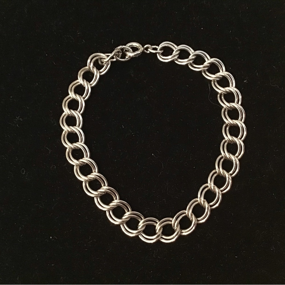 Elegant Silver Chain Bracelet